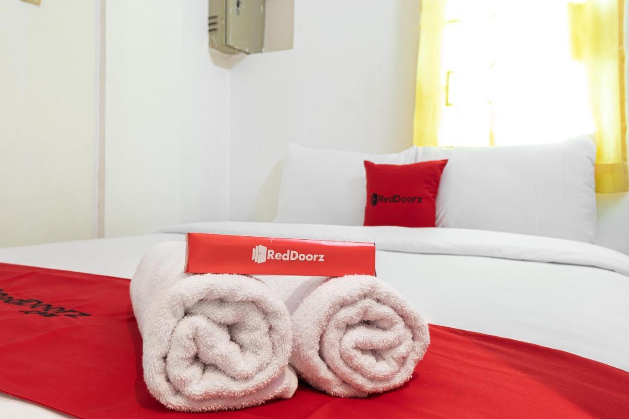 Reddoorz Near Sun Plaza Medan 2 Hotell Exteriör bild