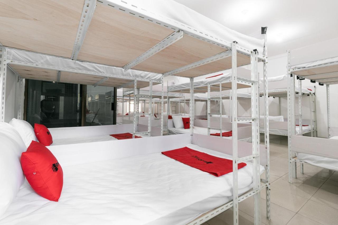 Reddoorz Near Sun Plaza Medan 2 Hotell Exteriör bild