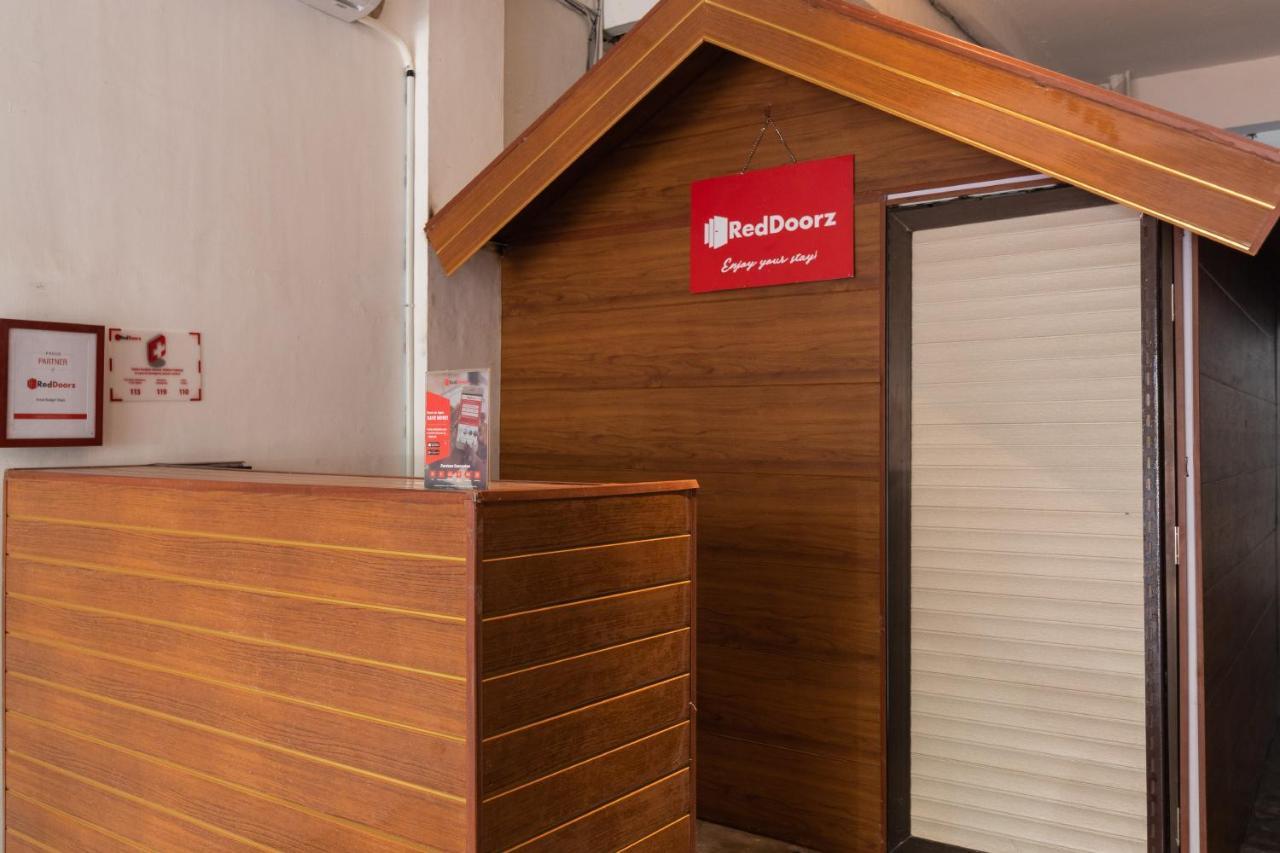 Reddoorz Near Sun Plaza Medan 2 Hotell Exteriör bild